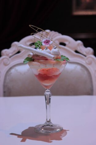 7月のパフェのご案内【 7/3〜7/31＊期間限定＊】
